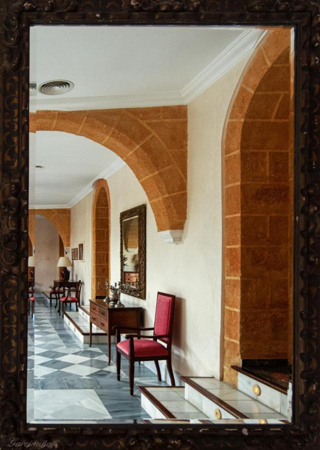Palacio Marques De La Gomera Osuna Extérieur photo