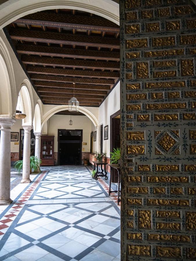 Palacio Marques De La Gomera Osuna Extérieur photo