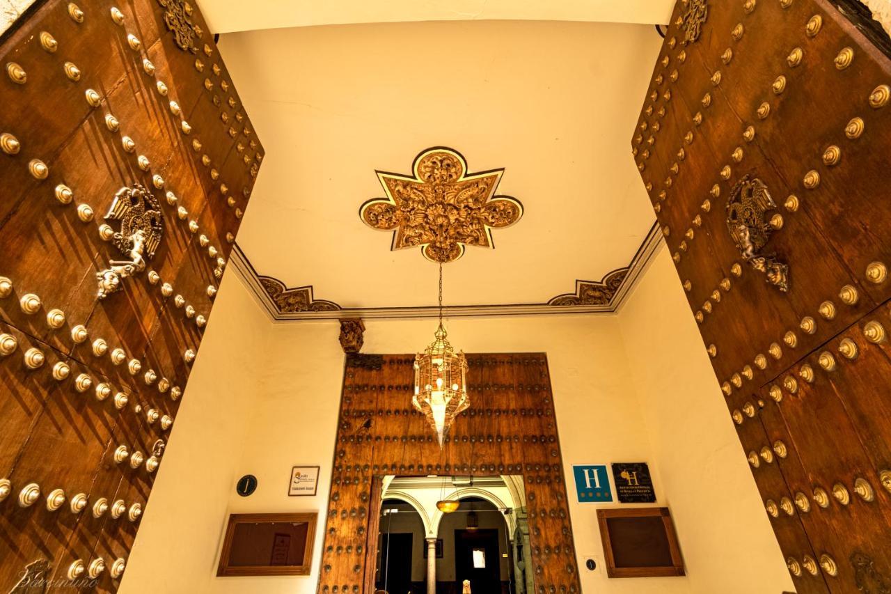 Palacio Marques De La Gomera Osuna Extérieur photo