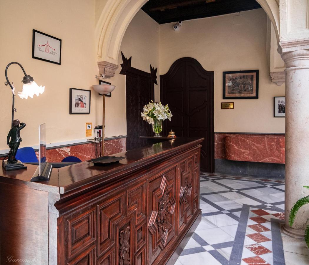 Palacio Marques De La Gomera Osuna Extérieur photo