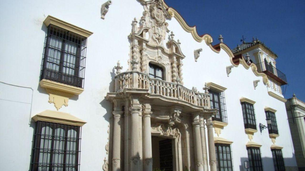 Palacio Marques De La Gomera Osuna Extérieur photo