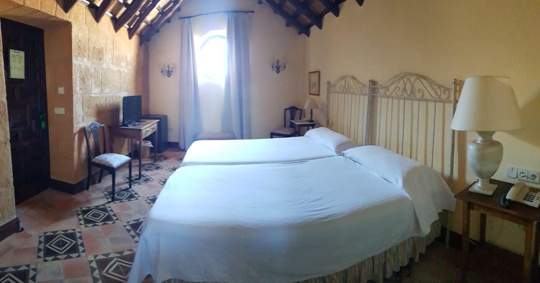 Palacio Marques De La Gomera Osuna Extérieur photo
