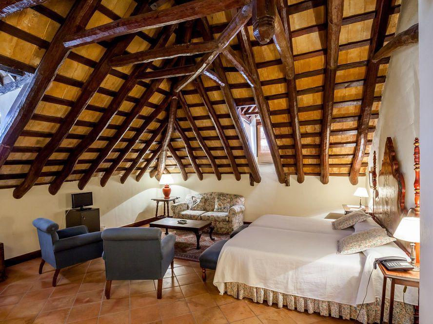 Palacio Marques De La Gomera Osuna Extérieur photo