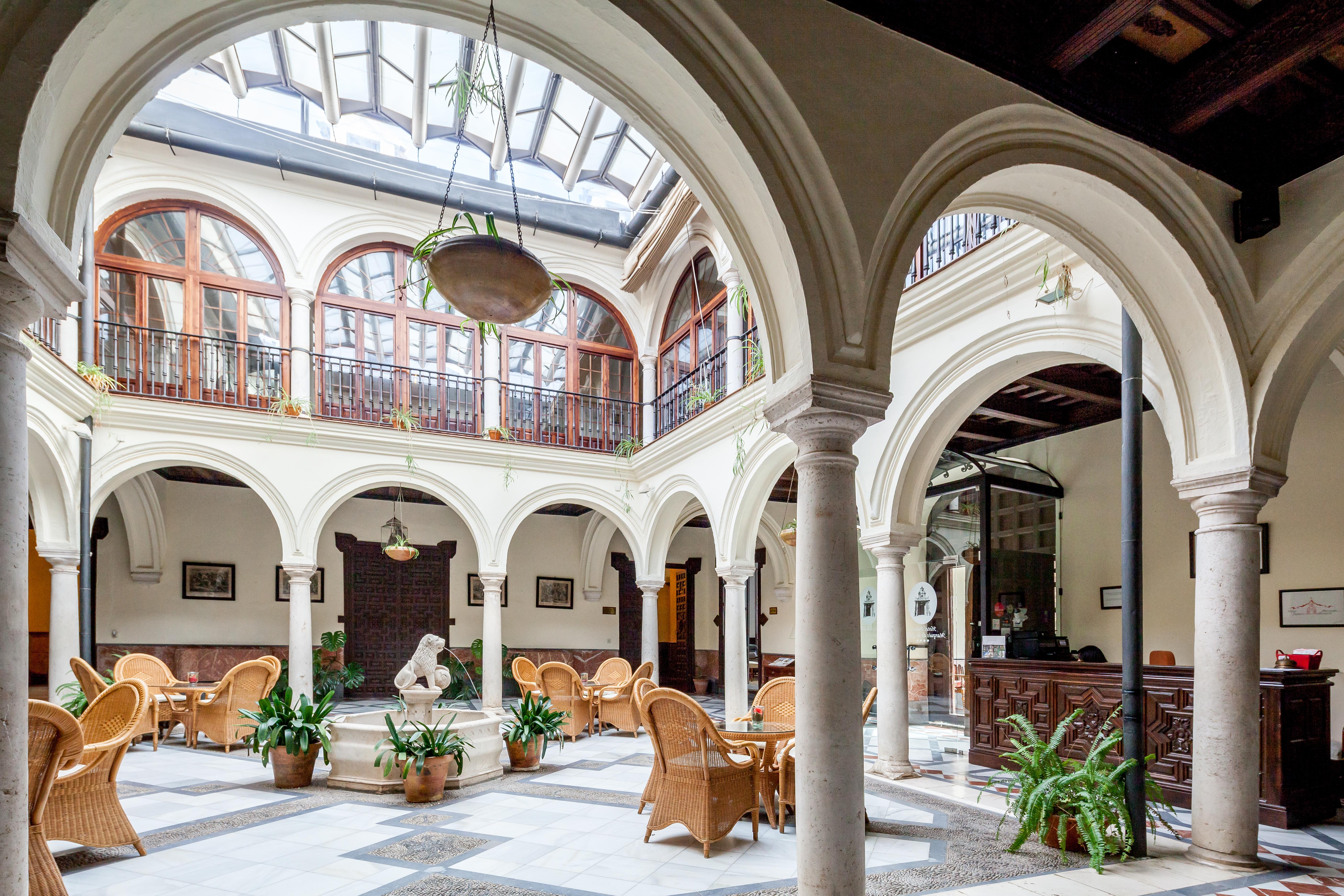 Palacio Marques De La Gomera Osuna Extérieur photo