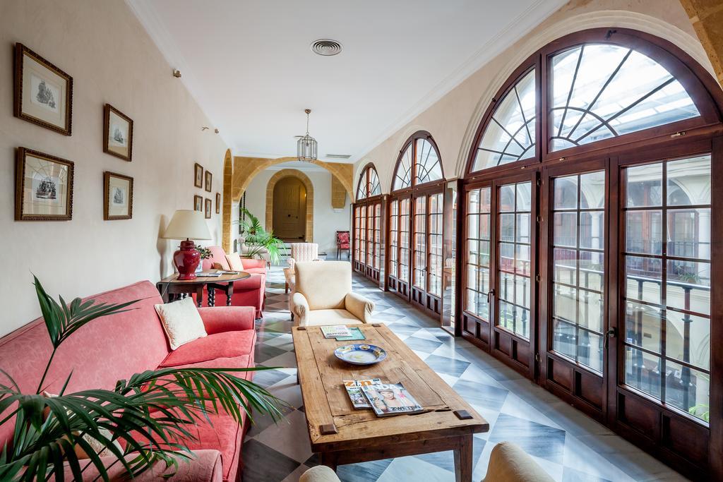 Palacio Marques De La Gomera Osuna Extérieur photo