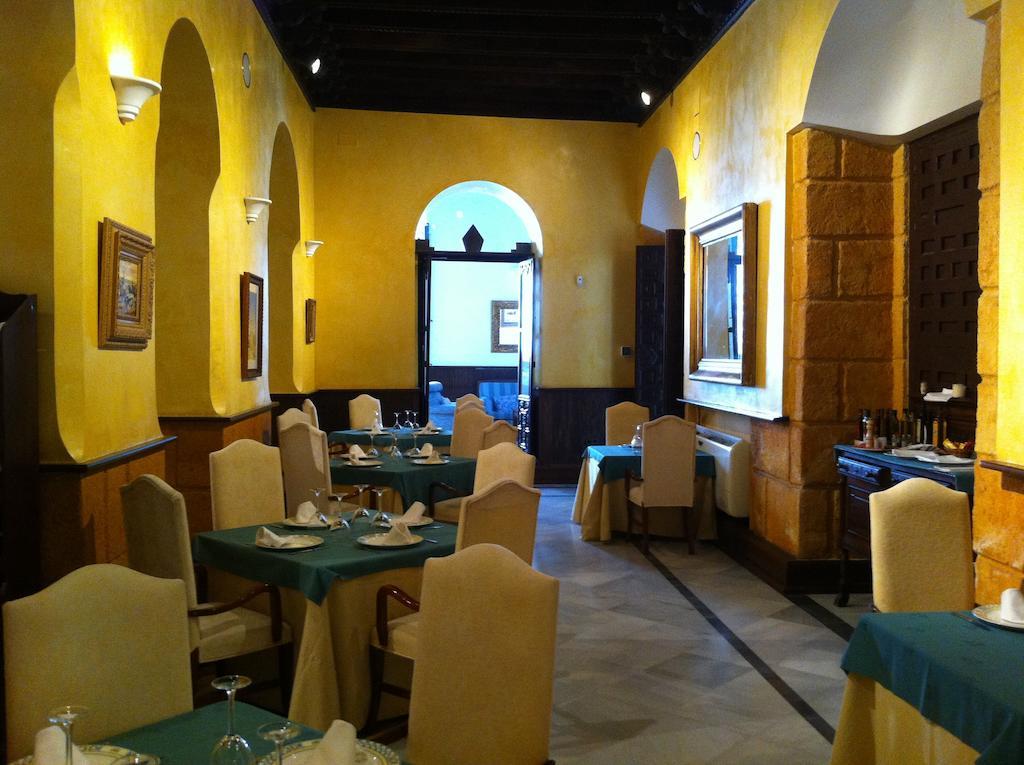 Palacio Marques De La Gomera Osuna Extérieur photo